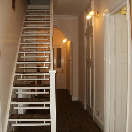 London Heathrow Guesthouse Хилингдън Екстериор снимка