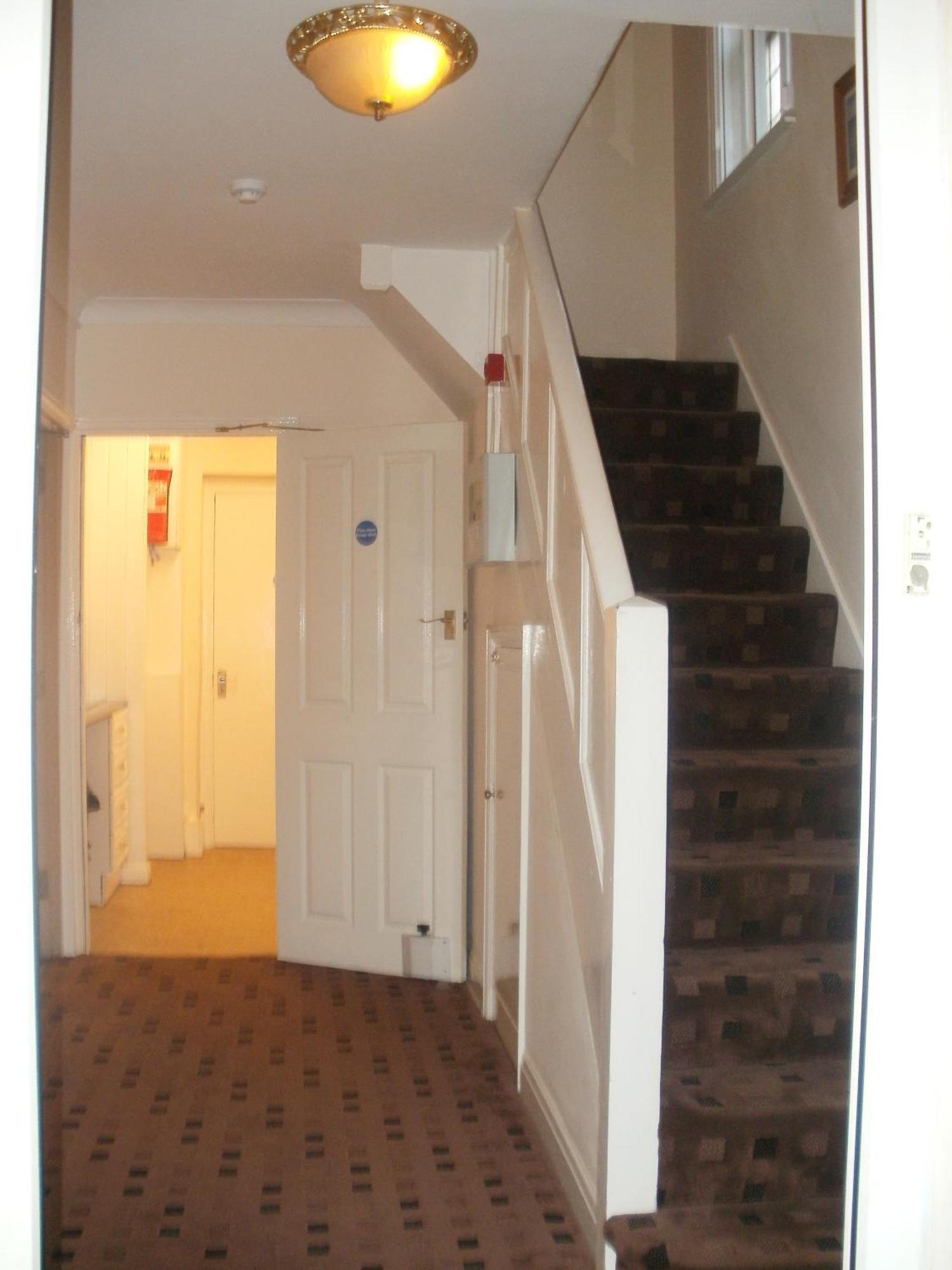 London Heathrow Guesthouse Хилингдън Екстериор снимка